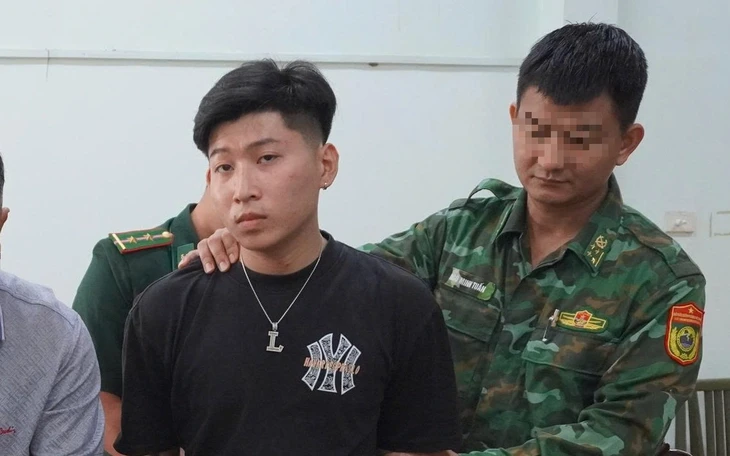 Biên phòng tìm thấy thanh niên liên quan án giết người ở TP.HCM trốn trong casino ở Campuchia Biên phòng tìm thấy thanh niên liên quan án giết người ở TP.HCM trốn trong casino ở Campuchia
