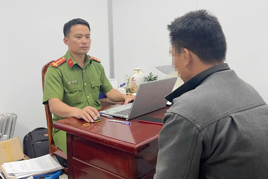 Bình luận sai sự thật trên Facebook, một người ở Tây Ninh bị phạt 7,5 triệu Bình luận sai sự thật trên Facebook, một người ở Tây Ninh bị phạt 7,5 triệu