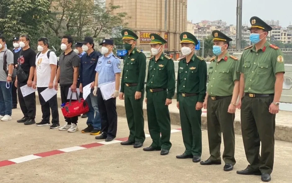 Bộ Công an phát cảnh báo khẩn về các đường dây đưa người đi nước ngoài trái phép