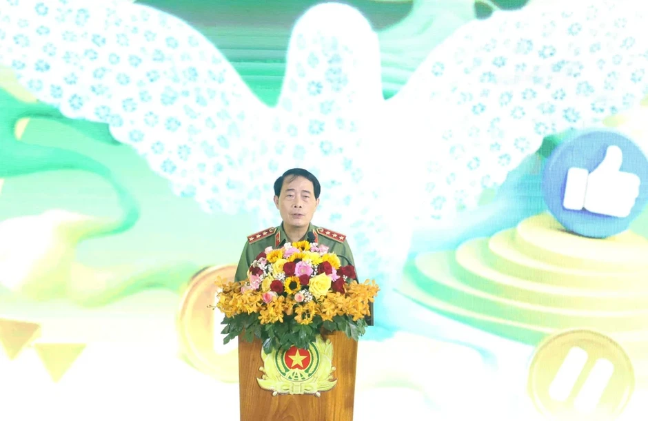 Bộ Công an phát động cuộc thi sáng tạo video Tổ quốc bình yên tại TP.HCM Bộ Công an phát động cuộc thi sáng tạo video Tổ quốc bình yên tại TP.HCM