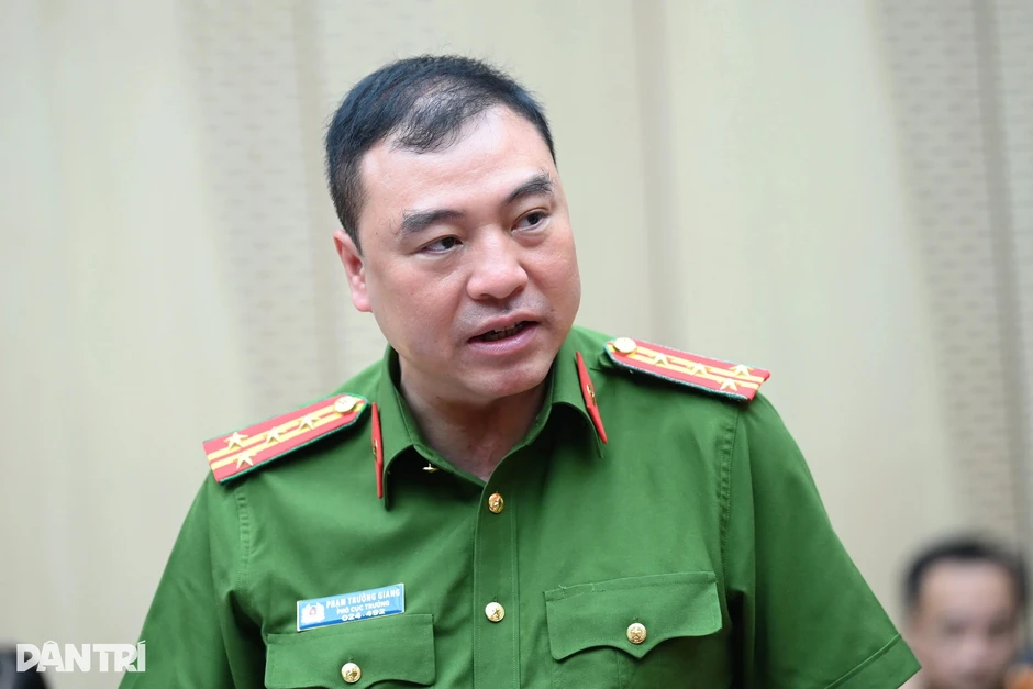 Bộ Công an tăng cường hợp tác quốc tế xử lý các "đế chế" phát lậu bóng đá