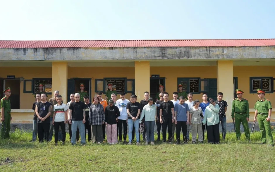 Bóc gỡ đường dây lừa đảo “bẫy tình - đầu tư ảo” từ Campuchia Bóc gỡ đường dây lừa đảo “bẫy tình - đầu tư ảo” từ Campuchia