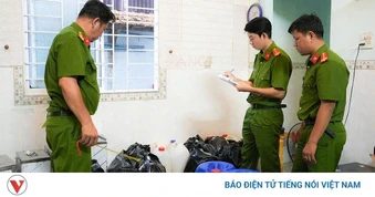 Buôn bán nước hoa giả nhãn hiệu nổi tiếng, cặp vợ chồng bị khởi tố