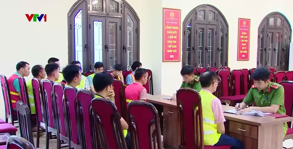 Cá độ bóng đá: Nhiều người bán nhà, bán đất để gỡ bạc
