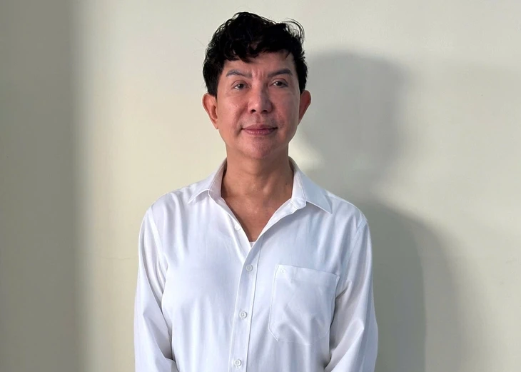 Ca sĩ Long Nhật thừa nhận đã nhiều lần đặt mua ma túy về sử dụng Ca sĩ Long Nhật thừa nhận đã nhiều lần đặt mua ma túy về sử dụng