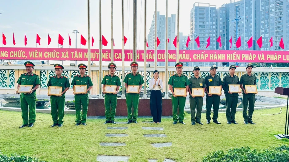 Cầm dao rượt 3 mẹ con, cướp xe rồi trốn vào chùa ở TPHCM Cầm dao rượt 3 mẹ con, cướp xe rồi trốn vào chùa ở TPHCM