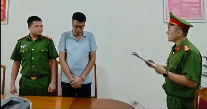 Cán bộ tín dụng dùng chiêu hỗ trợ vay vốn, chiếm đoạt hơn 10 tỷ đồng Cán bộ tín dụng dùng chiêu hỗ trợ vay vốn, chiếm đoạt hơn 10 tỷ đồng