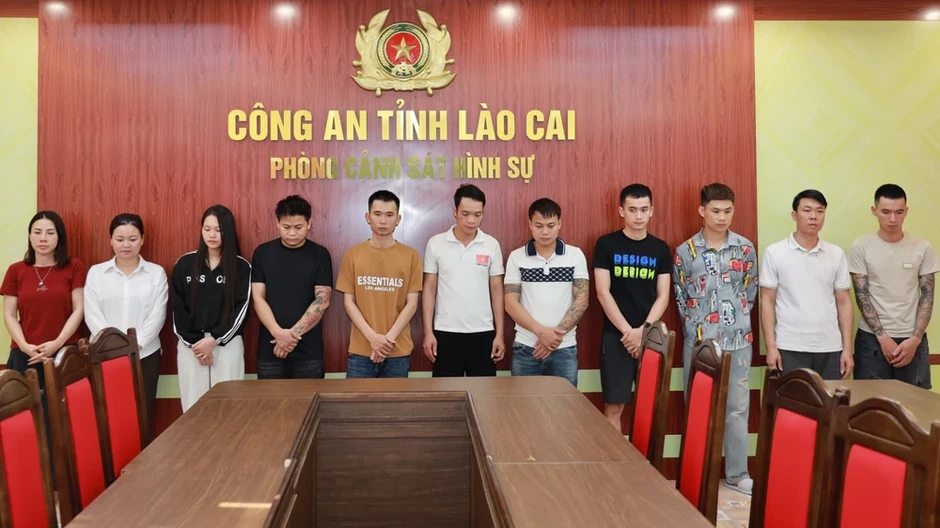 Cận cảnh nơi nhóm livestream 'đổ thạch' chiếm đoạt tiền tỉ tại Lào Cai Cận cảnh nơi nhóm livestream 'đổ thạch' chiếm đoạt tiền tỉ tại Lào Cai