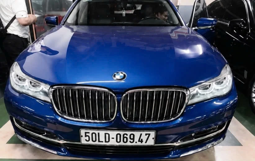 Cận cảnh xe Maybach mang biển 'tứ quý 9' của bà Trương Mỹ Lan được đưa ra đấu giá