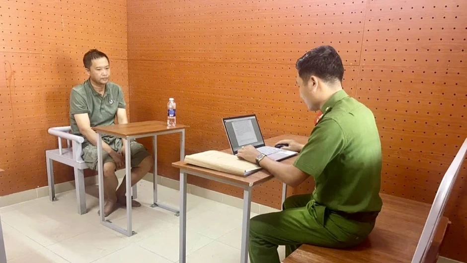 Cần Thơ: Cảnh giác với chiêu trò giả vờ giúp đổ xăng rồi ra tay cướp giật tài sản Cần Thơ: Cảnh giác với chiêu trò giả vờ giúp đổ xăng rồi ra tay cướp giật tài sản