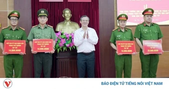 Cần Thơ khen thưởng các tập thể, cá nhân phá chuyên án ma túy xuyên quốc gia