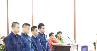 Cần Thơ: Tòa trả hồ sơ điều tra bổ sung thêm tội khác trong 1 vụ chém nhầm người