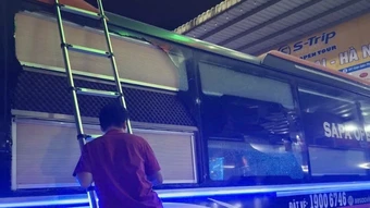 Cần xử lý nghiêm tình trạng ném đá trên cao tốc Nội Bài-Lào Cai