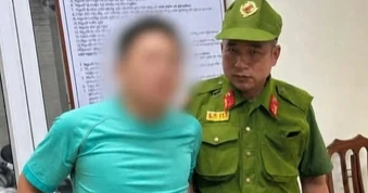 Cảnh sát giải cứu người phụ nữ bị chồng bạo hành trong đêm