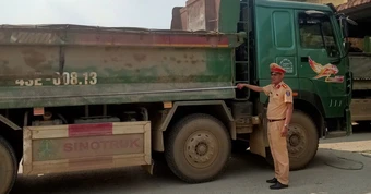 Cảnh sát giao thông Công an Đà Nẵng tổng rà soát xe tải tự đổ trên 15 tấn