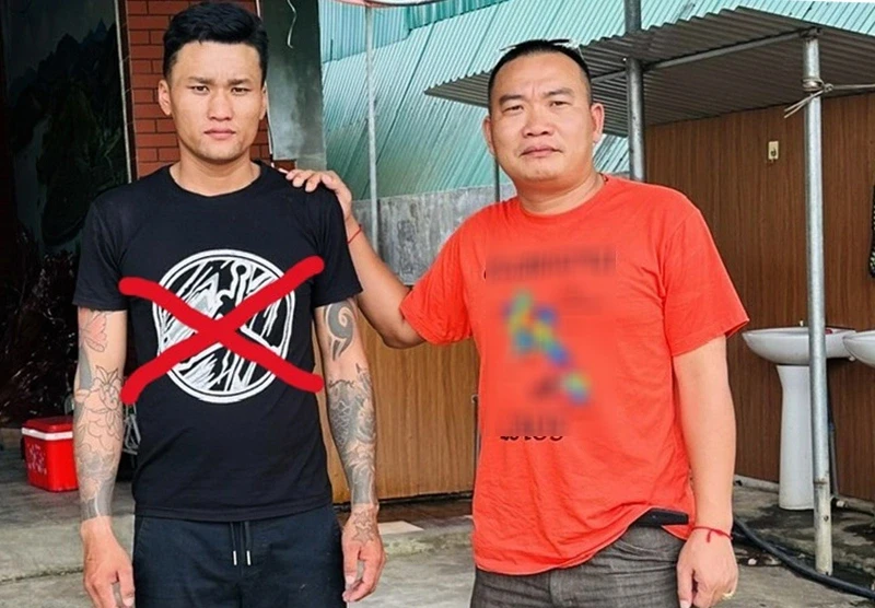 Cảnh sát hình sự xuất ngoại vận động đối tượng bị truy nã đầu thú Cảnh sát hình sự xuất ngoại vận động đối tượng bị truy nã đầu thú