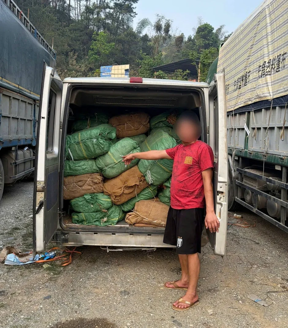 Cao Bằng: Phát hiện, thu giữ hơn 5 tấn nguyên liệu thuốc lá không rõ nguồn gốc Cao Bằng: Phát hiện, thu giữ hơn 5 tấn nguyên liệu thuốc lá không rõ nguồn gốc