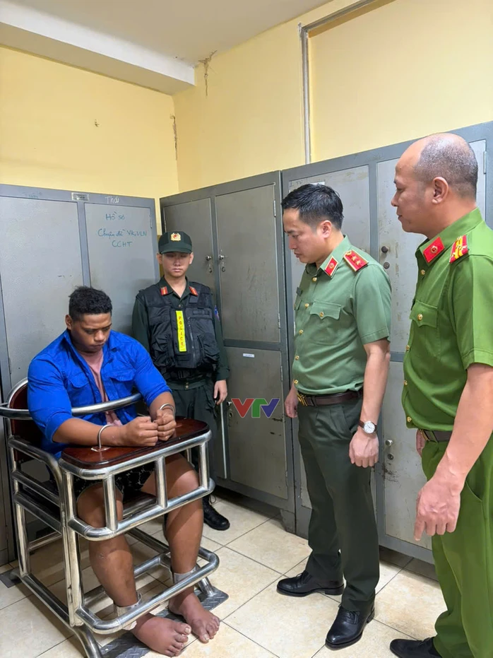 Chân dung 2 sát thủ giết người tại phường Bến Thành, TPHCM Chân dung 2 sát thủ giết người tại phường Bến Thành, TPHCM