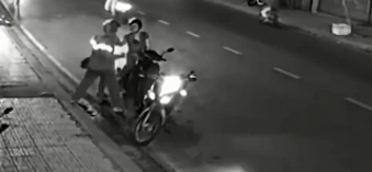 Chặn đường đánh tới tấp người yêu của bạn gái cũ