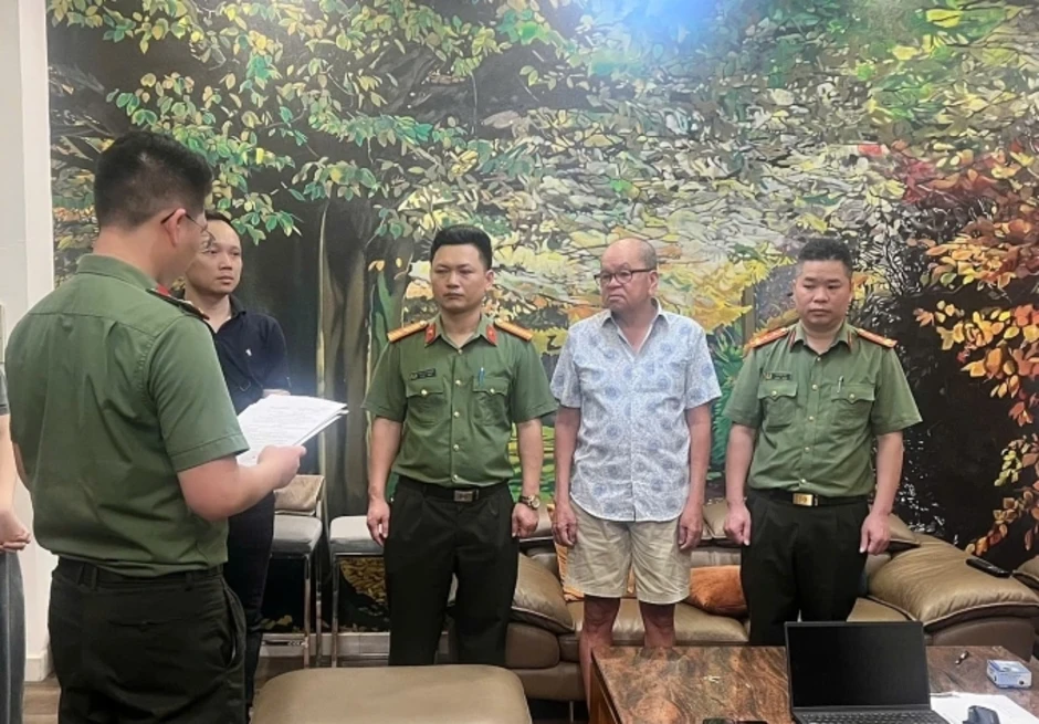 Chặn vụ vận chuyển 84 tấn quặng phóng xạ ra nước ngoài Chặn vụ vận chuyển 84 tấn quặng phóng xạ ra nước ngoài