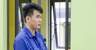 Cháu trai đánh bà nội để lấy vàng, mua quà cho bạn gái ở Cà Mau