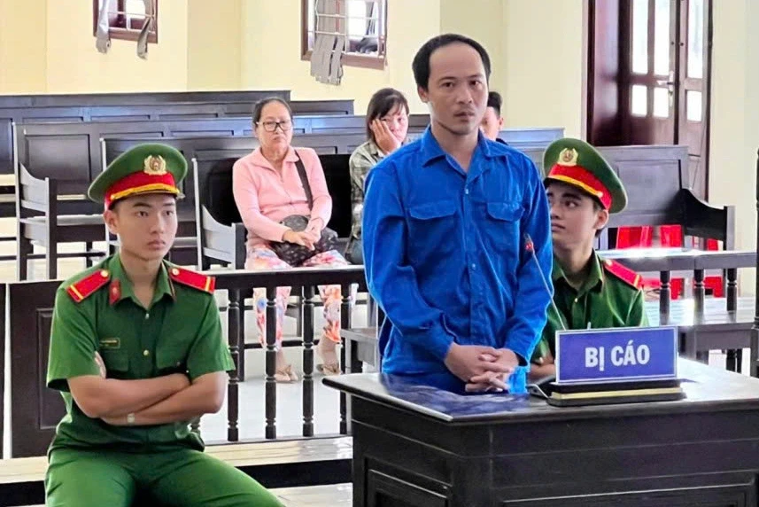 Chém đối phương bất tỉnh, người đàn ông ở Tây Ninh lĩnh 12 năm tù Chém đối phương bất tỉnh, người đàn ông ở Tây Ninh lĩnh 12 năm tù