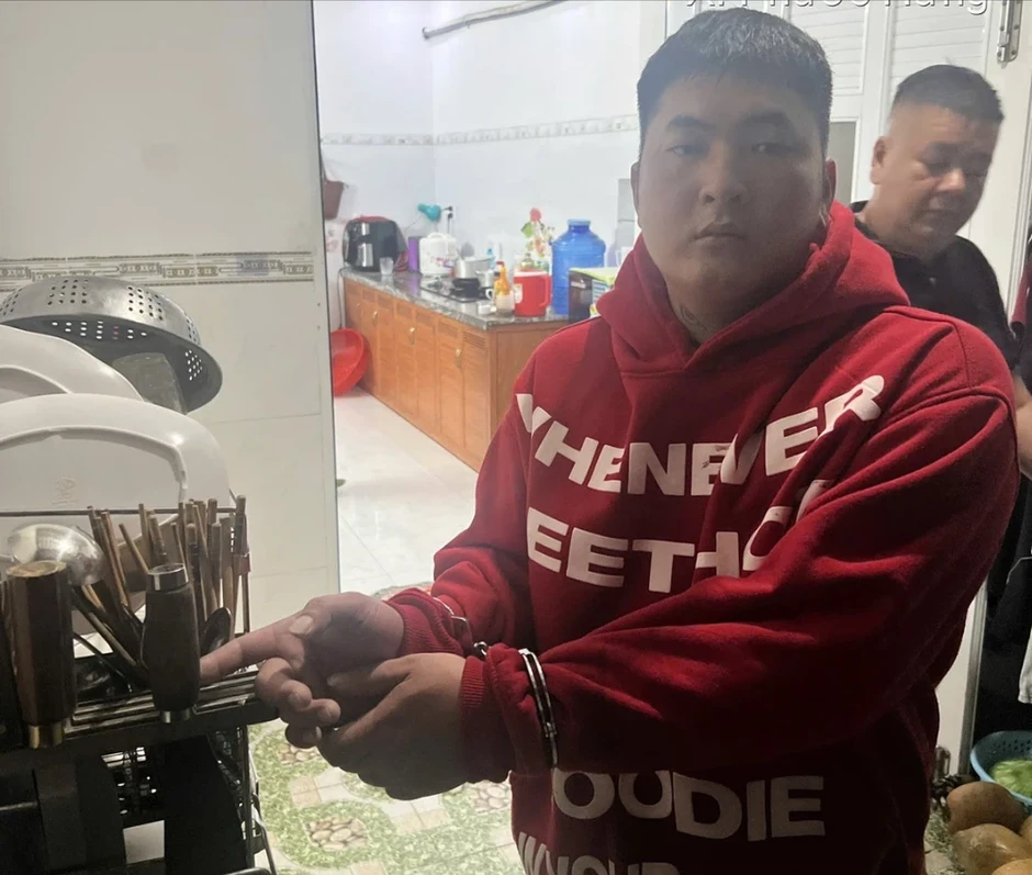 Chém người để 'lấy số má’, nam thanh niên bị khởi tố Chém người để 'lấy số má’, nam thanh niên bị khởi tố