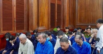 Chi tiết mức án của 30 bị cáo trong vụ cấp khống hơn 16.000 chứng chỉ đào tạo lái xe