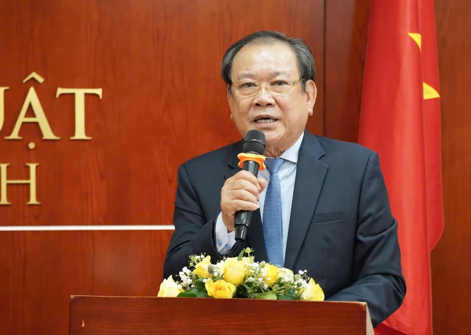 Chia sẻ của Hội đồng xét chọn Giải thưởng “Tinh hoa Pháp lý” trước giờ trao giải Chia sẻ của Hội đồng xét chọn Giải thưởng “Tinh hoa Pháp lý” trước giờ trao giải