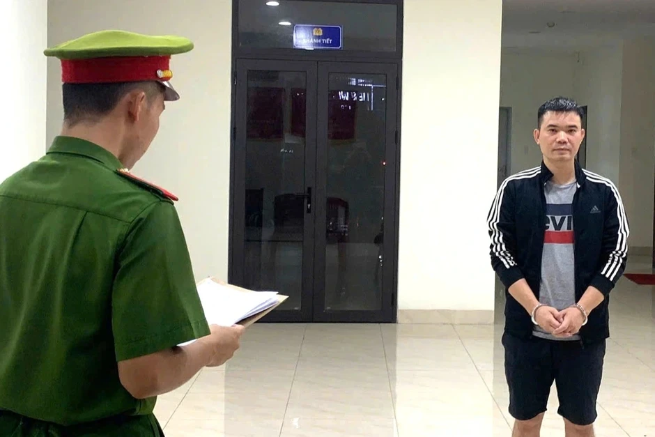 Chiếm đoạt 30.000 USD khi đổi ngoại tệ cho người nước ngoài Chiếm đoạt 30.000 USD khi đổi ngoại tệ cho người nước ngoài