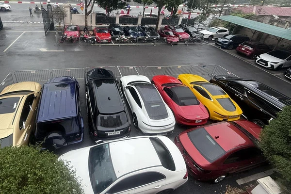 Chiến sĩ trinh sát trẻ trong cuộc truy vết 5.300 tỷ của “đế chế” Mr Pips: "Chúng tôi đi qua từ cơn mưa này đến cơn mưa khác" Chiến sĩ trinh sát trẻ trong cuộc truy vết 5.300 tỷ của “đế chế” Mr Pips: "Chúng tôi đi qua từ cơn mưa này đến cơn mưa khác"