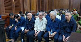 Chiêu trò đào tạo lái xe học nhanh - thi nhanh, giáo viên đánh dấu sẵn đáp án
