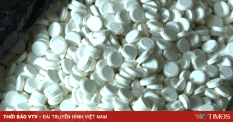 Chiêu trò sản xuất thuốc giả: Trộn tân dược, gắn mác “đông y gia truyền” để bán trên mạng