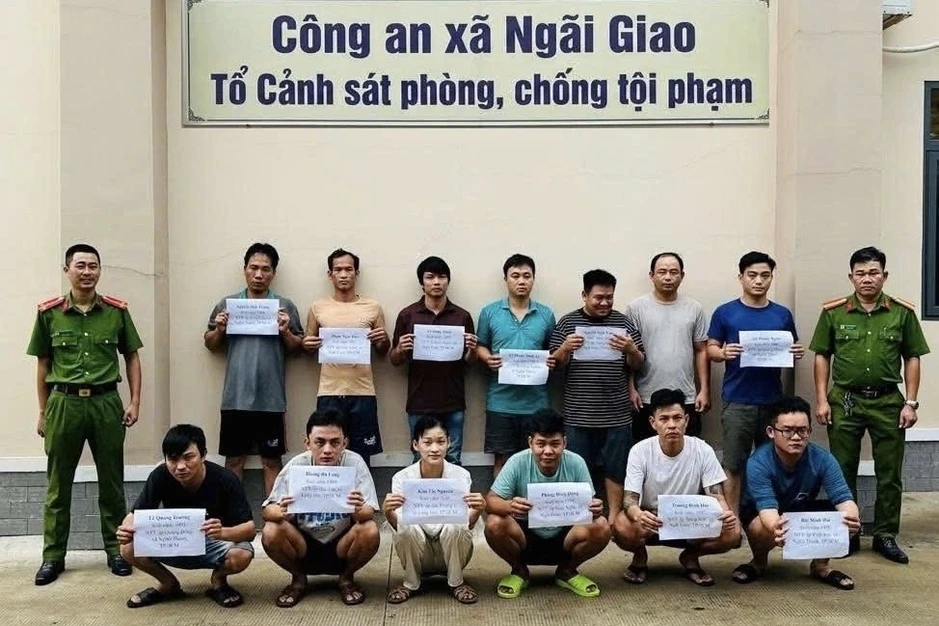 Chiêu trò tráo mẫu nước tiểu khi bị kiểm tra ma túy ở TPHCM Chiêu trò tráo mẫu nước tiểu khi bị kiểm tra ma túy ở TPHCM