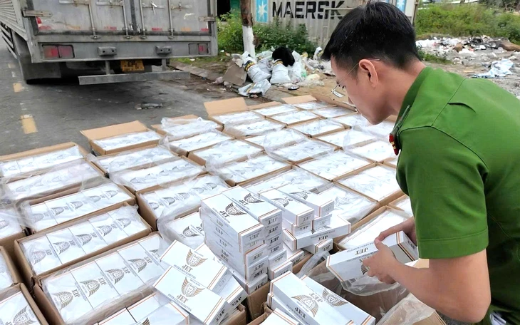 Chở thuốc lá lậu, bị phạt 80 triệu đồng Chở thuốc lá lậu, bị phạt 80 triệu đồng