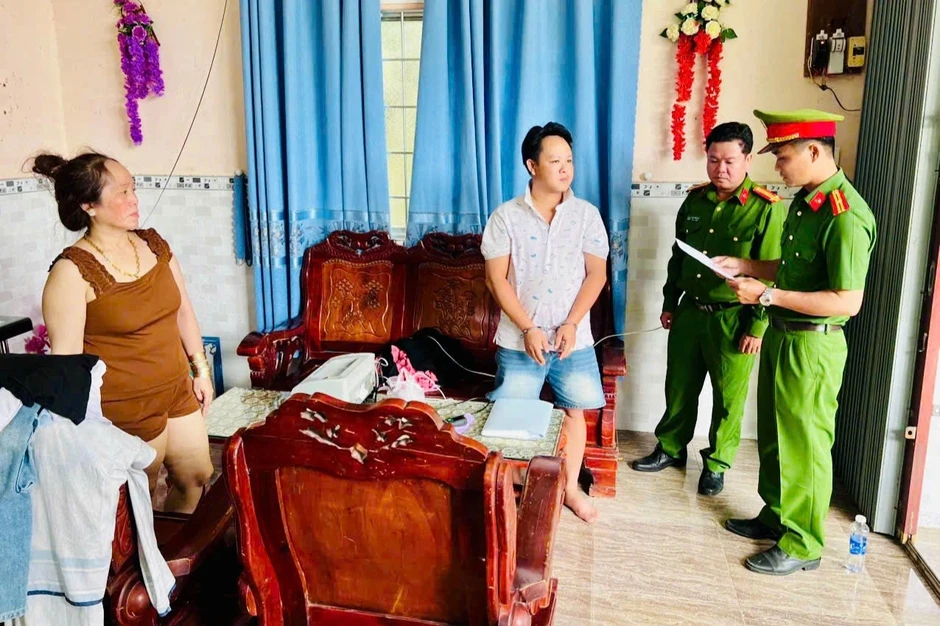 Chồng nhận cá cược bóng đá, vợ ghi lô đề trong mùa World Cup Chồng nhận cá cược bóng đá, vợ ghi lô đề trong mùa World Cup