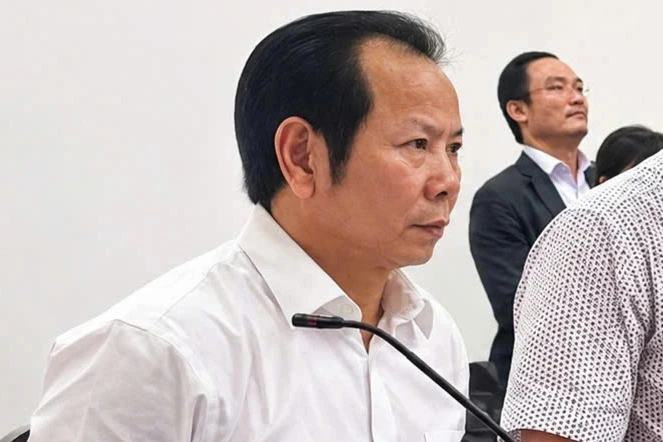 Chủ Nha khoa Đại Nam bị khởi tố, vụ ly hôn nghìn tỷ có tạm đình chỉ? Chủ Nha khoa Đại Nam bị khởi tố, vụ ly hôn nghìn tỷ có tạm đình chỉ?