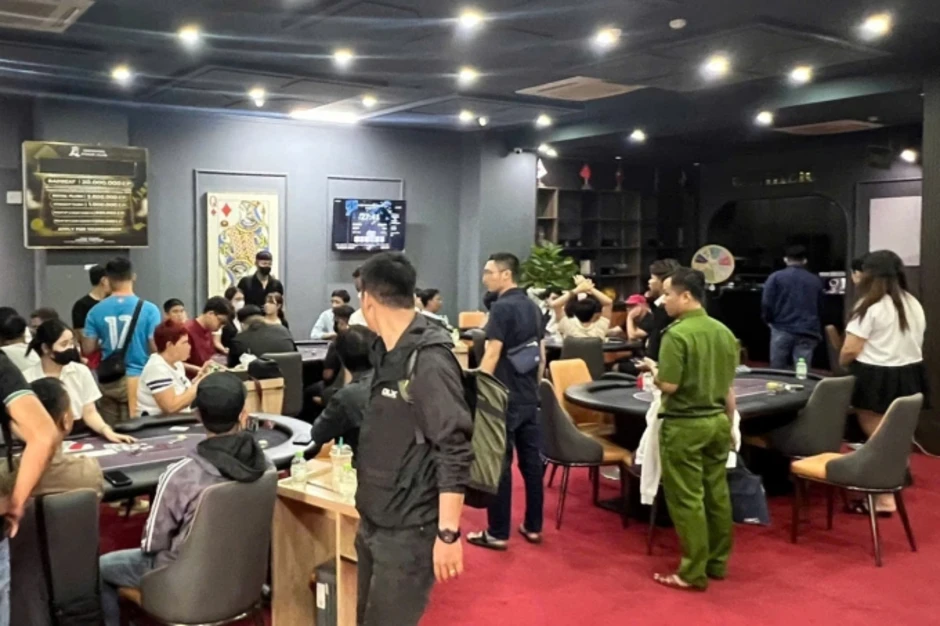 Chủ nhiệm New Emperors Poker Club bị bắt Chủ nhiệm New Emperors Poker Club bị bắt