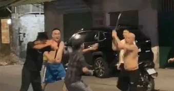 Chủ quán ẩu đả với khách vì gói thuốc lá bị chê đắt