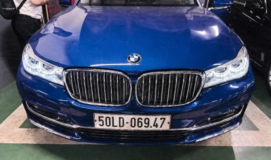 Chuẩn bị đấu giá lần thứ 2 đối với hai xe hạng sang của bà Trương Mỹ Lan Chuẩn bị đấu giá lần thứ 2 đối với hai xe hạng sang của bà Trương Mỹ Lan