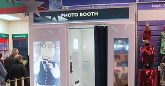 Chụp ảnh photobooth, có nguy cơ lộ dữ liệu cá nhân