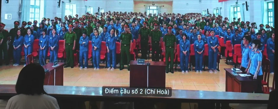Chuyên án VN10: Nhiều trường hợp mẹ con hầu tòa Chuyên án VN10: Nhiều trường hợp mẹ con hầu tòa