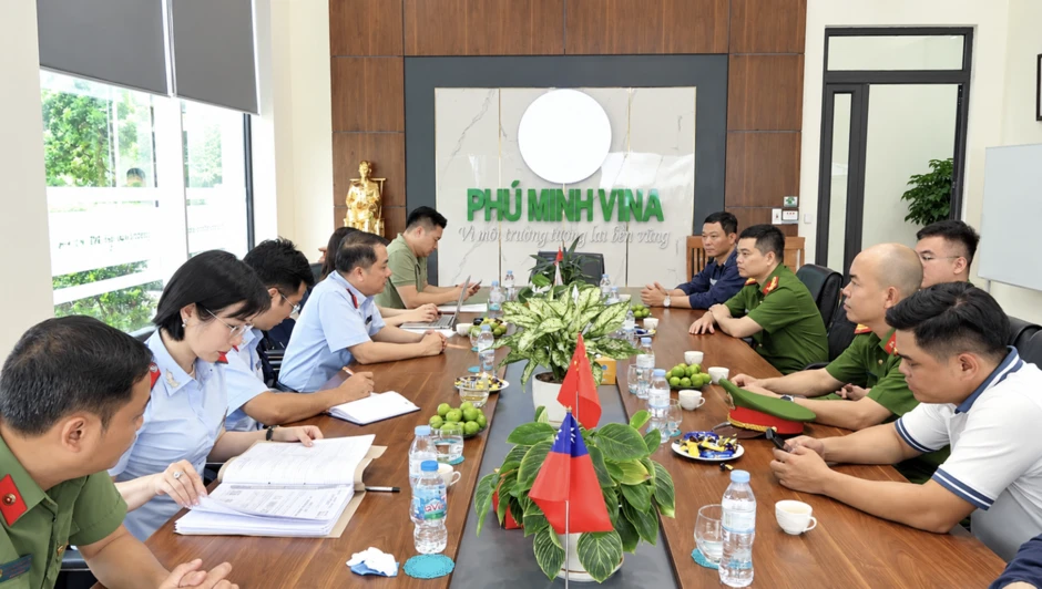 Chuyển Bộ Công an hồ sơ 4 nhóm hành vi có dấu hiệu hình sự tại Công ty Phú Minh Vina Chuyển Bộ Công an hồ sơ 4 nhóm hành vi có dấu hiệu hình sự tại Công ty Phú Minh Vina