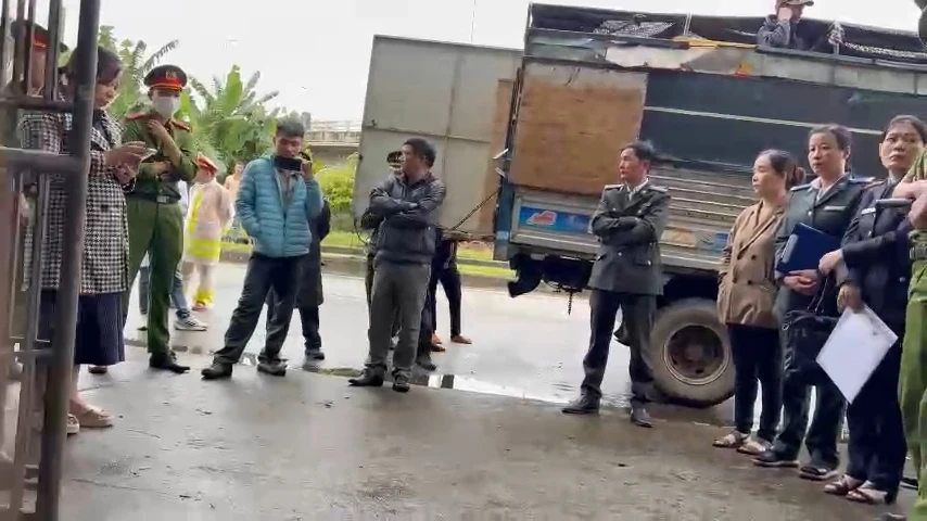 Cơ quan Thi hành án dân sự nói về vụ nhà trúng đấu giá bị chiếm ở Quảng Ngãi Cơ quan Thi hành án dân sự nói về vụ nhà trúng đấu giá bị chiếm ở Quảng Ngãi