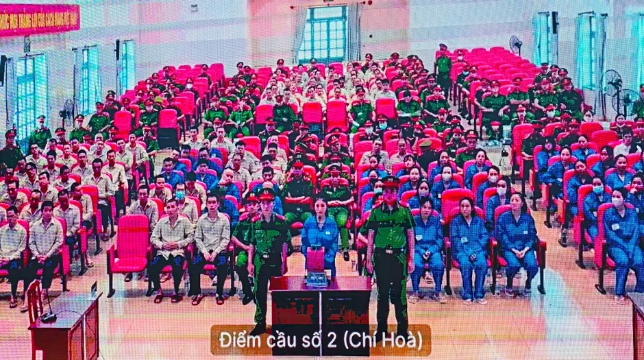 'Cô tiên từ thiện' Trúc Phương khai dùng ma túy vì buồn chuyện tình cảm 'Cô tiên từ thiện' Trúc Phương khai dùng ma túy vì buồn chuyện tình cảm
