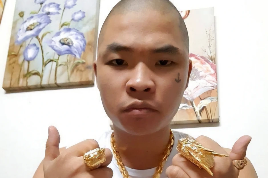 Công an Bắc Ninh điều tra vụ Khánh Sky livestream chửi bới tại nhà Vua Quạt Công an Bắc Ninh điều tra vụ Khánh Sky livestream chửi bới tại nhà Vua Quạt