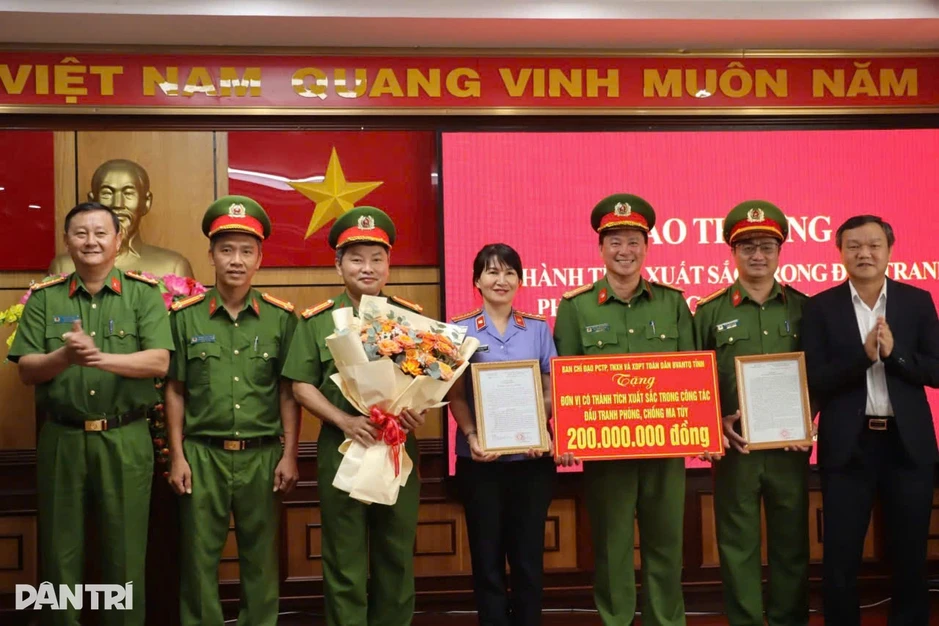 Công an Đắk Lắk phá đường dây ma túy, thu giữ gần 20kg tang vật Công an Đắk Lắk phá đường dây ma túy, thu giữ gần 20kg tang vật