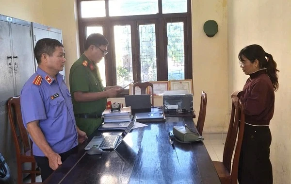 Công an điều tra vụ Lừa đảo 7 , 3 tỷ đồng tại gia Lai: Trương Thị Thu C bị Bắt Công an điều tra vụ Lừa đảo 7 , 3 tỷ đồng tại gia Lai: Trương Thị Thu C bị Bắt