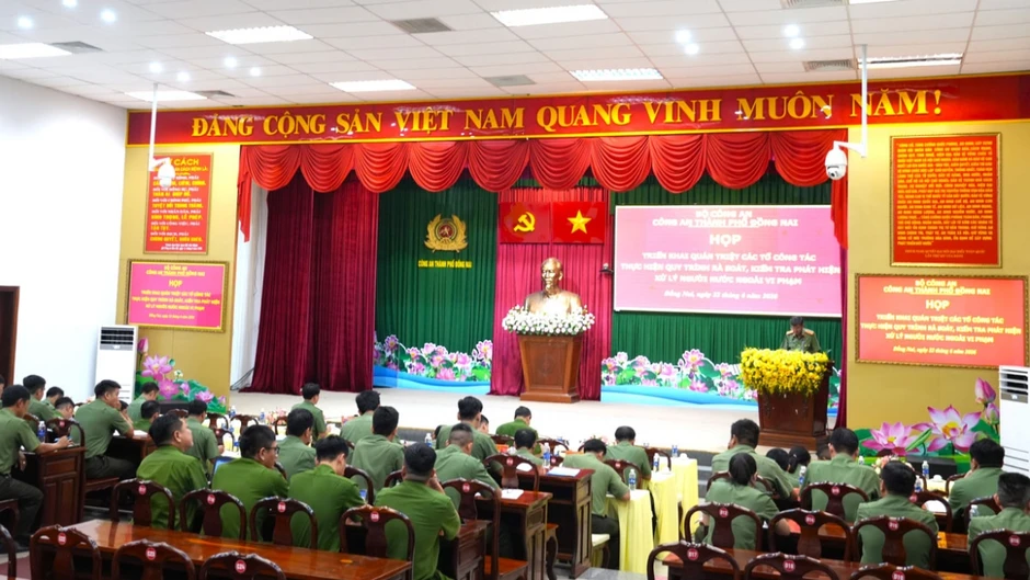 Công an Đồng Nai tổng rà soát, xử lý nghiêm vi phạm xuất nhập cảnh Công an Đồng Nai tổng rà soát, xử lý nghiêm vi phạm xuất nhập cảnh