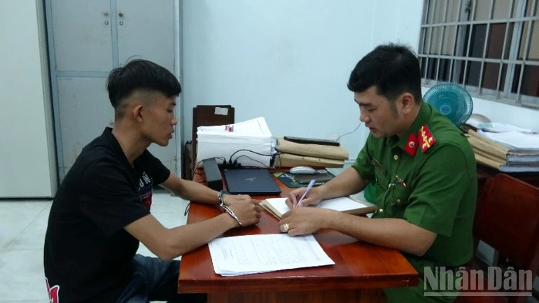 Công an Đồng Tháp đã bắt được các đối tượng trong vụ bắn người ở Tân Hương Công an Đồng Tháp đã bắt được các đối tượng trong vụ bắn người ở Tân Hương